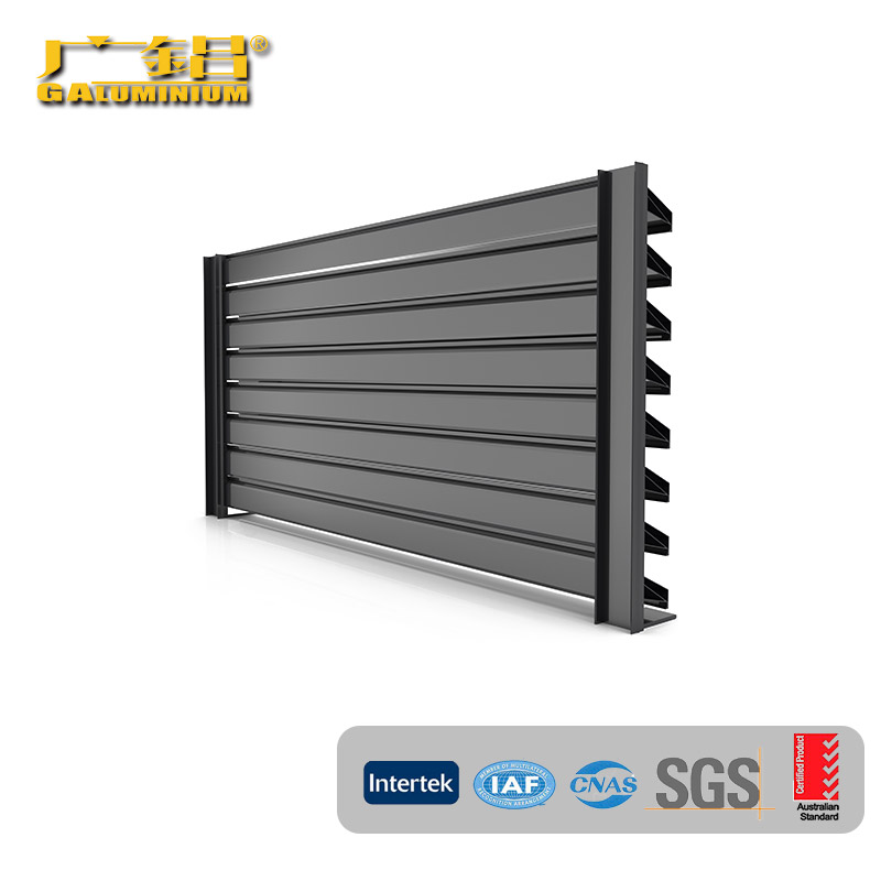 সিলভার সহজ এবং টেকসই অ্যালুমিনিয়াম Louvers উইন্ডো